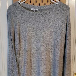 Grey long sleeve sweater